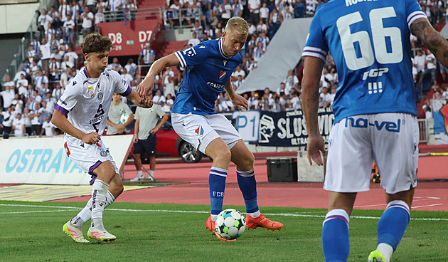 ONLINE: Austria - Baník 0:1, faulovaný Buchta, penaltu proměňuje Prekop