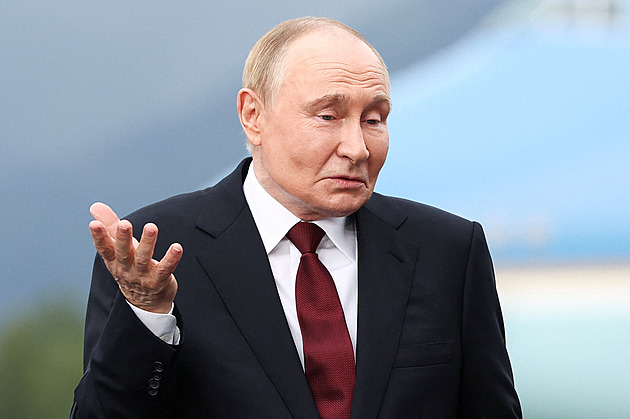 OBRAZEM: Kdy přestaneš zabíjet civilisty? Putin na summitu dělal, že neslyší
