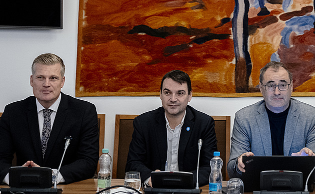 Motoristé sobě mají vést dva výbory ve Sněmovně, jedná poslanecký klub