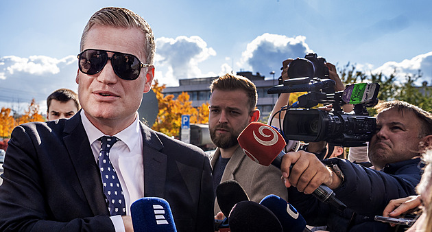 Sdružení žádá Motoristy, ať jejich příznivci nevyhrožují novinářům