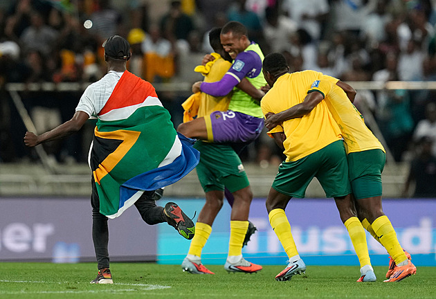 JAR míří na fotbalové MS i přes kontumaci. Uspěly také další výběry. Koho čeká baráž?