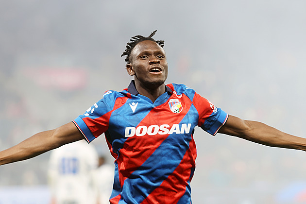 ONLINE: Plzeň - Baník 2:0, Jedlička chytá tutovku, vzápětí rozhoduje Memíč