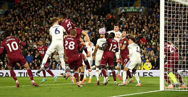 ONLINE: West Ham se Součkem na lavičce rychle ztrácí s Newcastlem. Poté v akci City