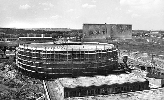 Rozhodl prezident Beneš. Před 80 lety se VŠB stěhovala z Příbrami do Ostravy