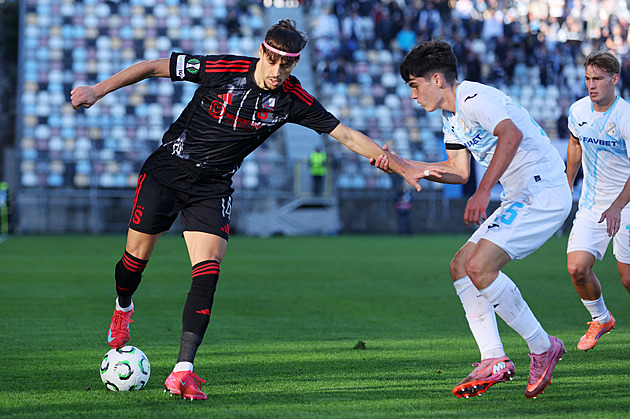 ONLINE: Sparta - Čenstochová 0:0, brzké střídání domácích, do hry jde Haraslín