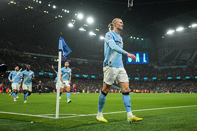 ONLINE: City přidává Liverpoolu třetí branku. Villa nadělovala, Newcastle padl