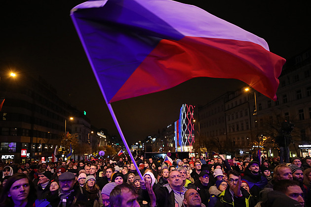 Koncert pro budoucnost bude i letos na Václaváku. Modlitbu pro Martu zazpívá Langerová