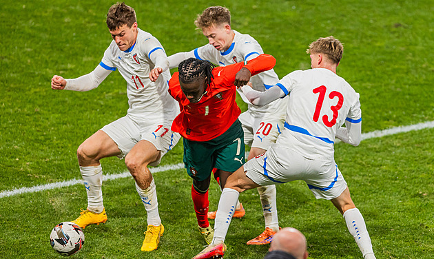 Remíza s Portugalskem. Jedenadvacítka jako první obrala favorita skupiny o body