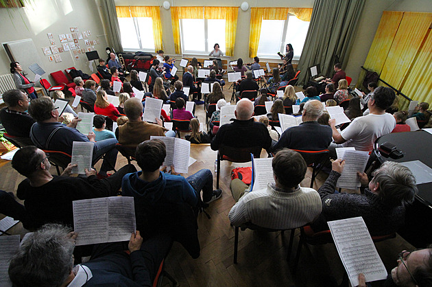 „Rybovka“ spojuje nadšence. Do Žďáru jezdí na zkoušky i z Prahy nebo Pardubic