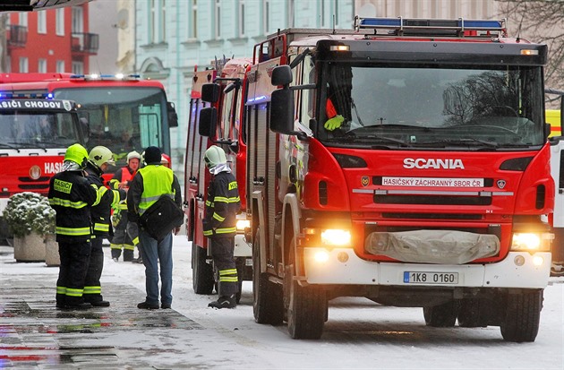 Na letišti v Brně hořel hangár. Zásah brzdil sníh, škoda je v desítkách milionů