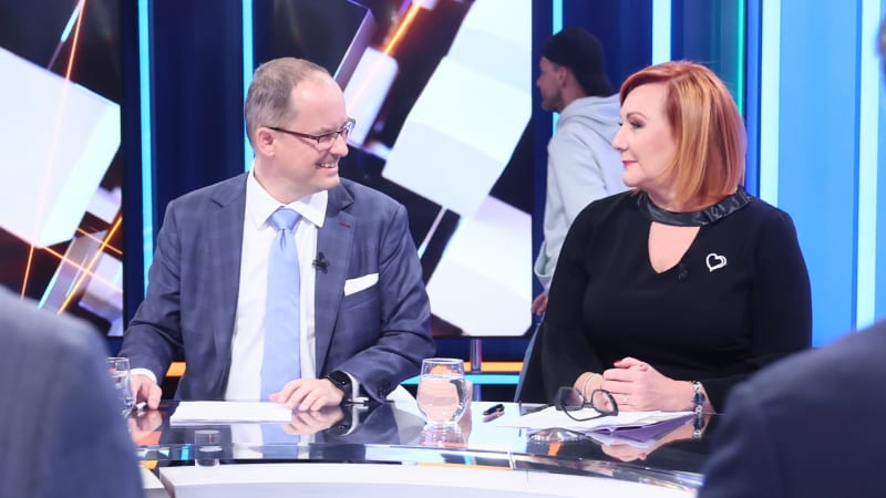 Vláda má přepracovat rozpočet, shodl se výbor. Schillerová dává kabinetu 20 dní na opravu