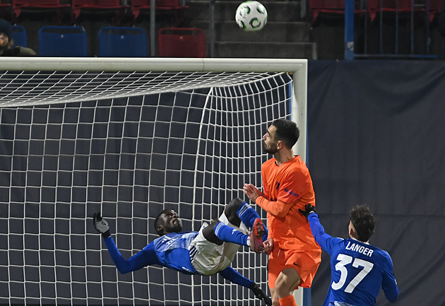Olomouc - Celje 2:1, dvěma góly se blýskl Ghali. Hosté trefili dvakrát tyč