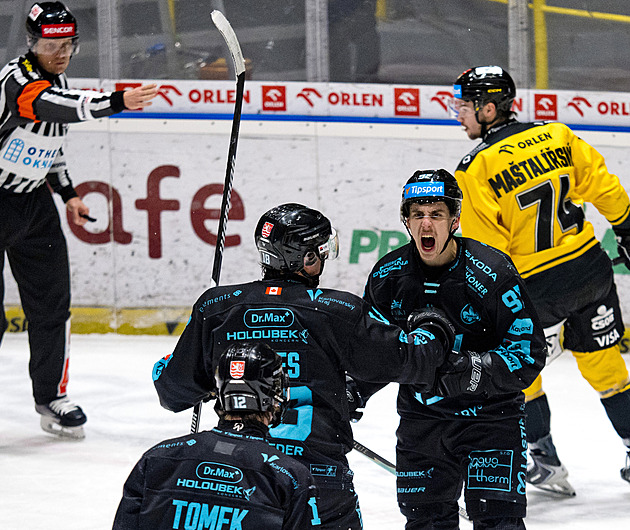 ONLINE: Plzeň v Olomouci ztrácí, Pardubice podlehly Liberce. Sparta udržela roli lídra