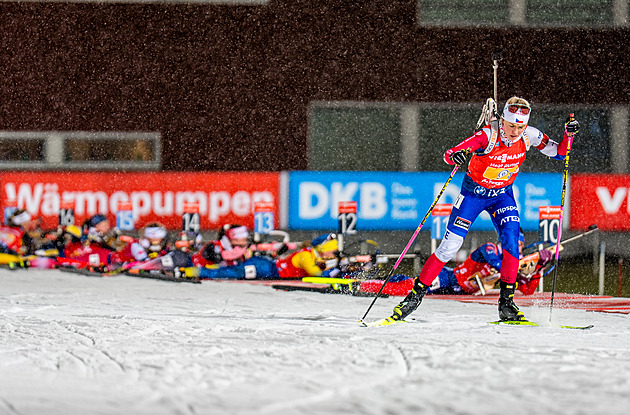 Biatlon ONLINE: Úvodní vytrvalostní závod zimy. Voborníková se v cíli propadá