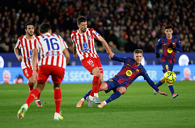 Naráz náraz i gól. Olmo rozhodl zápas a na měsíc se vyřadil ze sestavy Barcelony