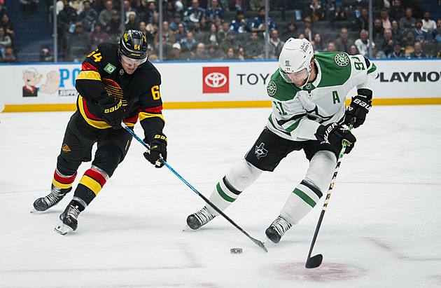 Seguin má přetržený vaz v kolenu. Zřejmě zmešká zbytek sezony, sdělil kouč Dallasu