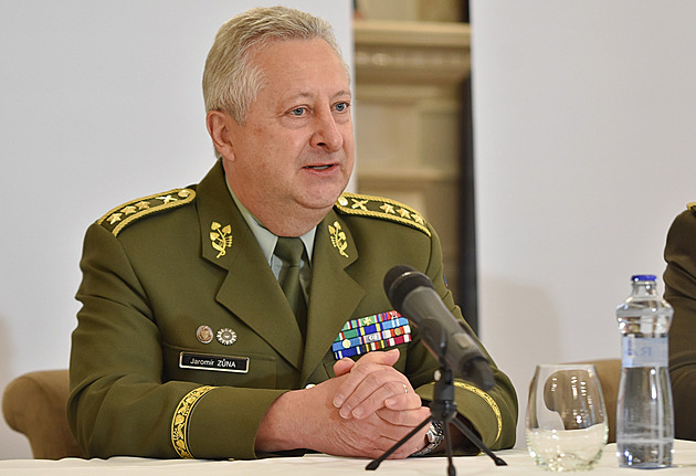 Posouzení muniční iniciativy na pomoc Ukrajině je legitimní, řekl Zůna