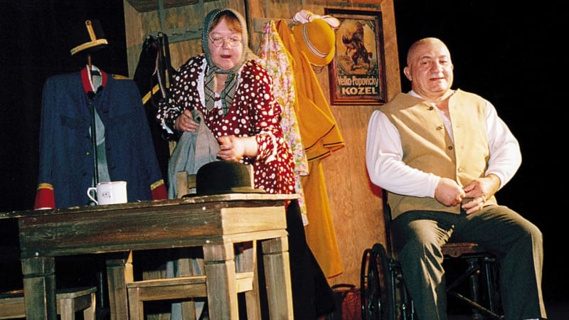 Pořad Možná přijde i kouzelník točila těhotná. Hanušové slíbili 10 tisíc, když porodí na scéně