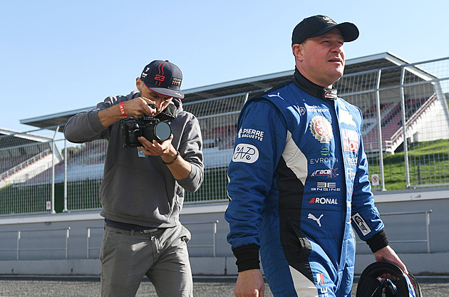 Inovací ve F1 se nebojím. Enge o loňském „zvláštním“ titulovém boji i nové technice