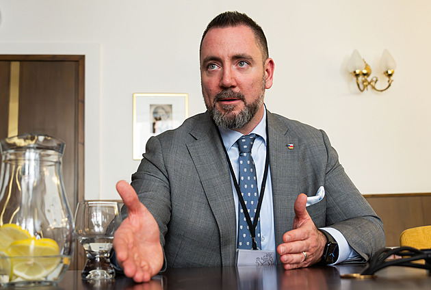 Místo dotací bezúročné půjčky. Červený představil změny v Nové zelené úsporám