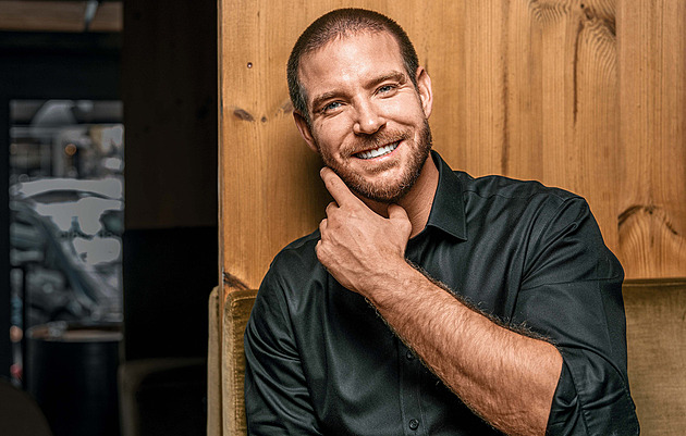 Vladimír Polívka chystá velké křtiny dcery Rozálie Charlotte. Zve rodinu z Polska i Francie