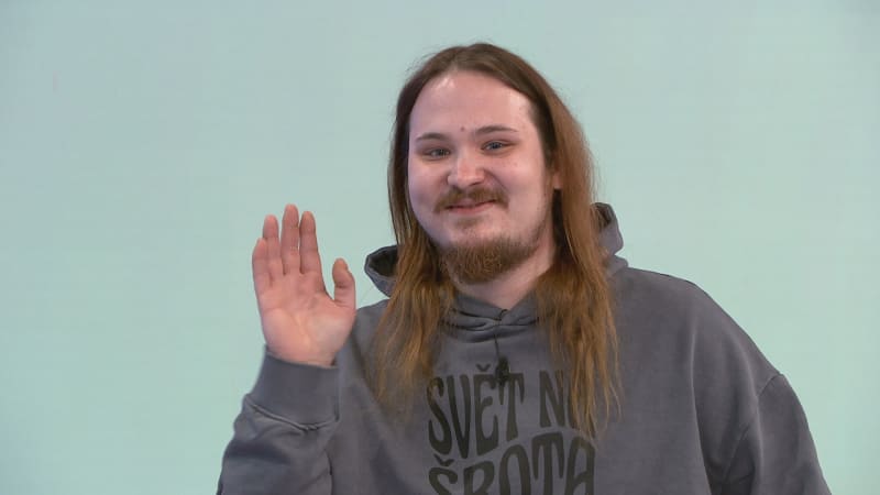 Video o želvušce a dalších „potvorách“ baví český internet. Kdo je za profilem Svět na šrota?