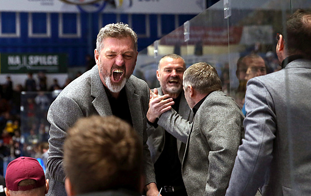 Sparta se vrací do O2 areny. Jak na Pardubice? Víme, co umíme, říká trenér Nedvěd