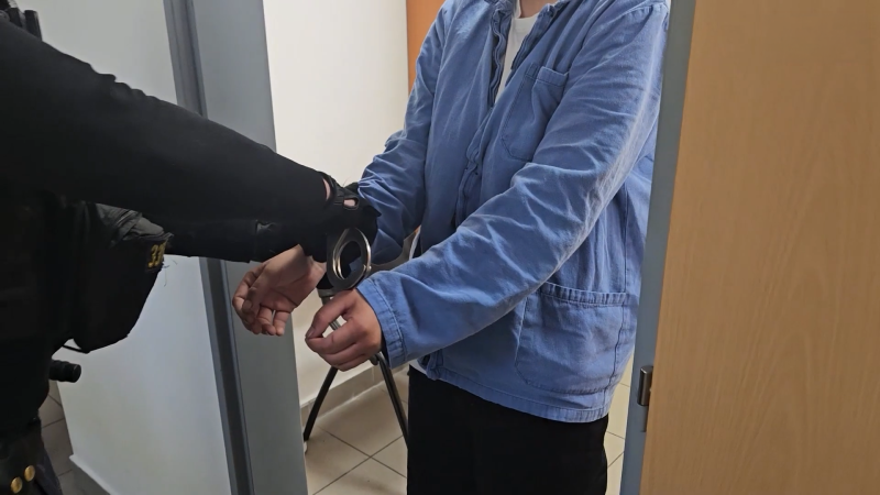 Krvavé drama v Pardubicích: Žena nožem zaútočila na bývalou kamarádku, skončila ve vazbě