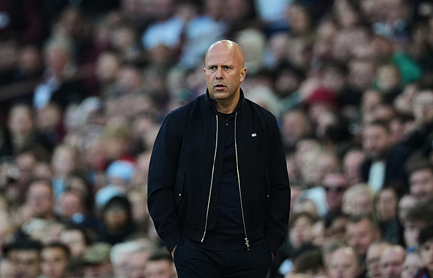 Liverpool mění trenéra. Po nevydařené sezoně skončil Slot, nahradí ho Iraola?