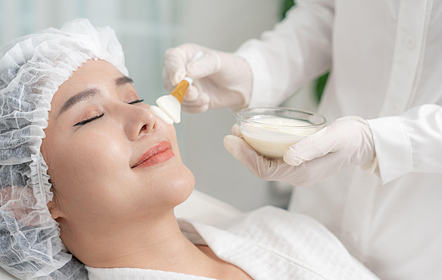 Botox místo památek. Estetické zákroky lákají miliony turistů do Koreje