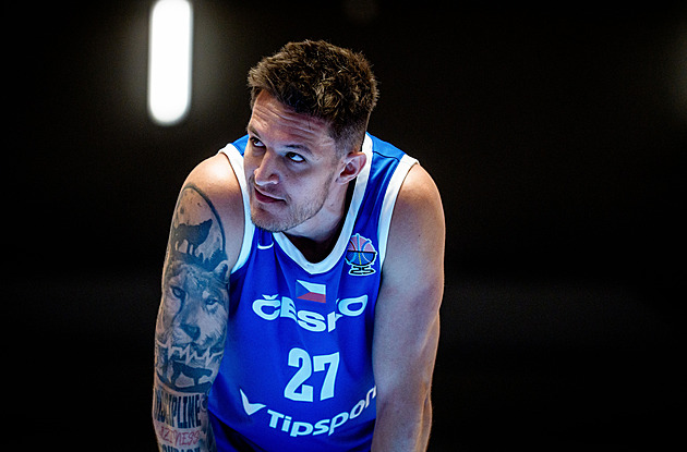 Basketbalisté zabojují o MS i s Krejčím, v nominaci je i šestnáctiletý Houška