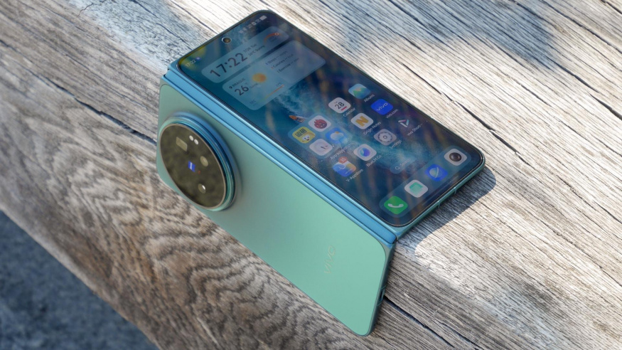 Vyzkoušeli jsme Vivo X Fold 6. Jedna z nejlepších skládaček neexperimentuje, vše sází na výbavu